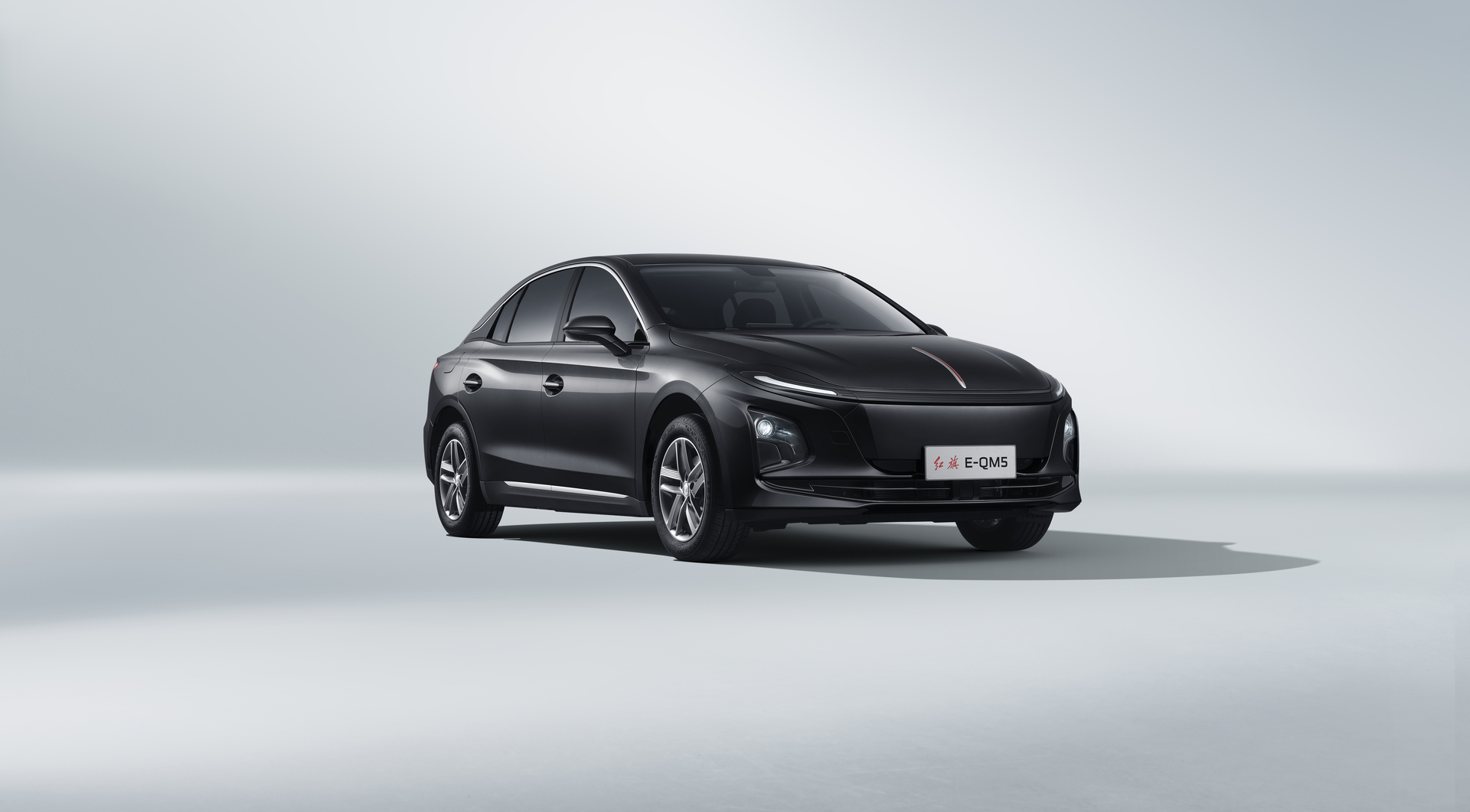 Զեղչված արժեք Hongqi E-QM5-ի համար՝ միայն Yandex-ի վարորդների համար